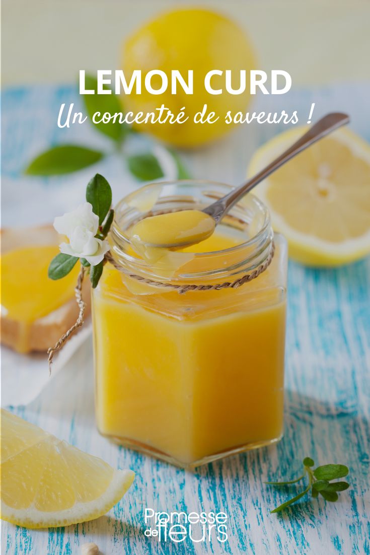 Zutaten für Zitronencreme (Lemon Curd):

- 4 Bio-Zitronen (Saft und Abrieb)
- 200 g Zucker
- 100 g Butter
- 3 Eier
- 1 Eigelb

Zubereitung:

1. Zitronen waschen, abreiben und auspressen. Saft und Abrieb beiseite stellen.
2. In einem Topf Zucker, Butter, Eier und Eigelb verrühren.
3. Zitronensaft und -abrieb dazugeben und bei mittlerer Hitze unter ständigem Rühren erwärmen.
4. Die Mischung etwa 10 Minuten köcheln lassen, bis sie eindickt (nicht kochen lassen!).
5. Durch ein Sieb passieren und in sterile Gläser füllen.

Tipp: Im Kühlschrank hält sich die Zitronencreme etwa 2 Wochen. Perfekt zu Pfannkuchen, Muffins oder als Füllung für Torten!

Hinweis: Verwenden Sie unbedingt Bio-Zitronen, da die Schale mitverarbeitet wird.