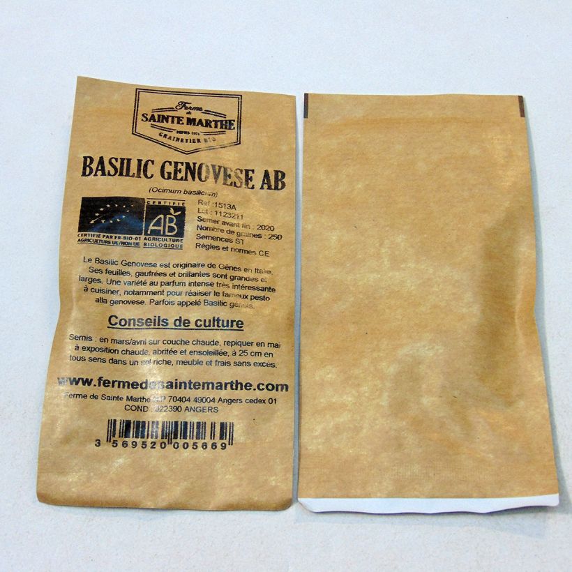 Example of Basilikum Genovese per pack of 250 seeds as you get