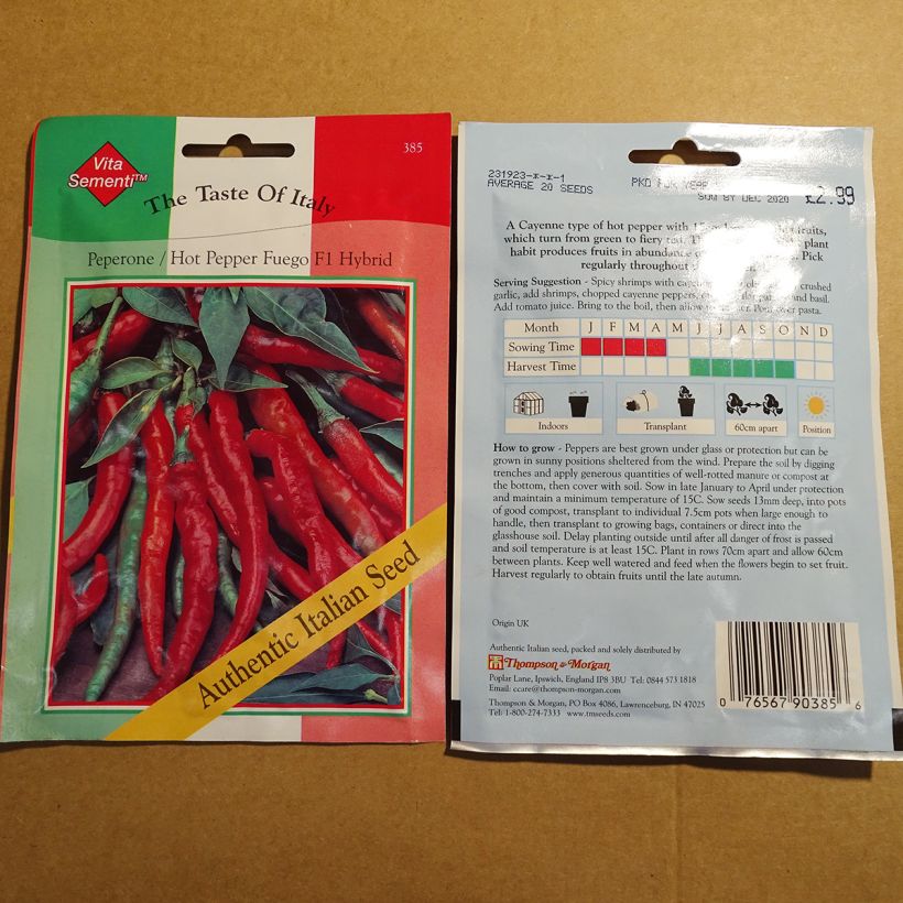 Example of Chili-Pfeffer Fuego F1 per pack of 20 seeds as you get
