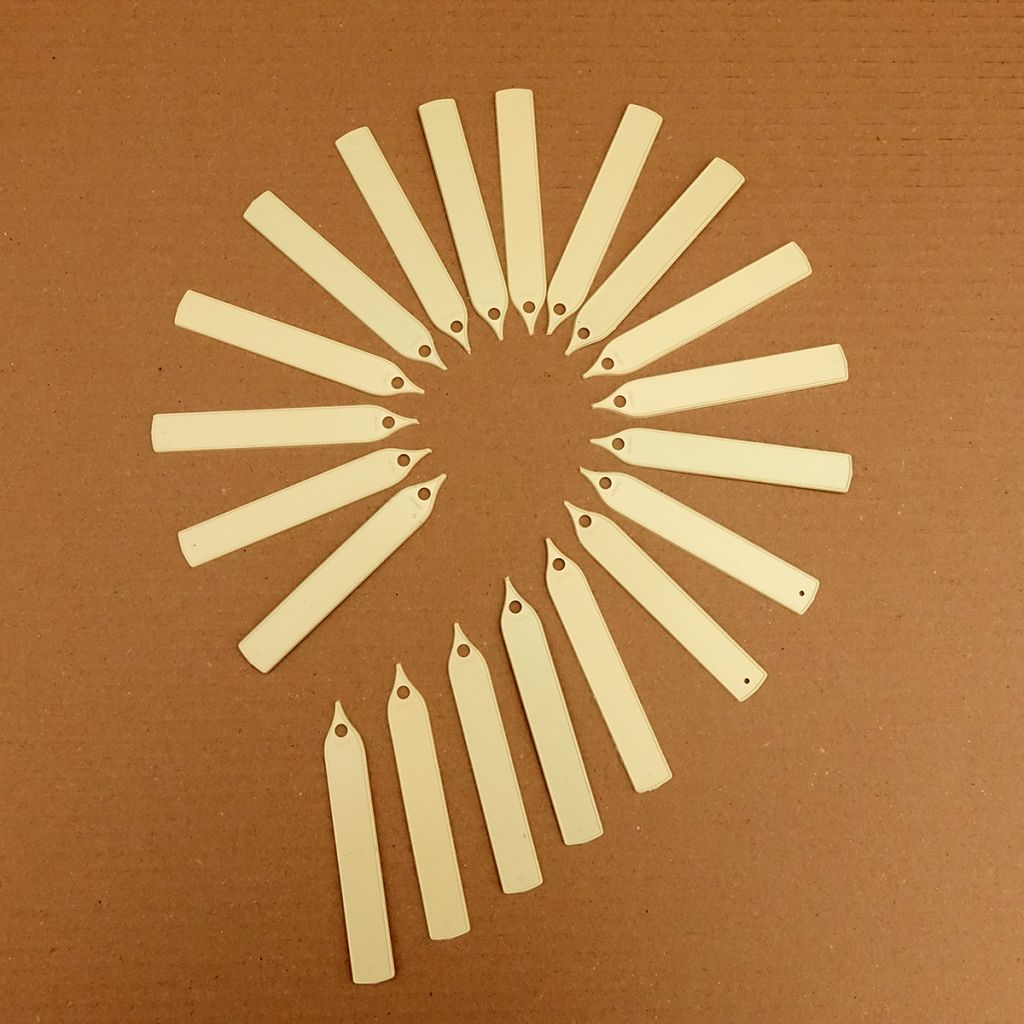 Schmale Etiketten zum Pflanzen in Elfenbein